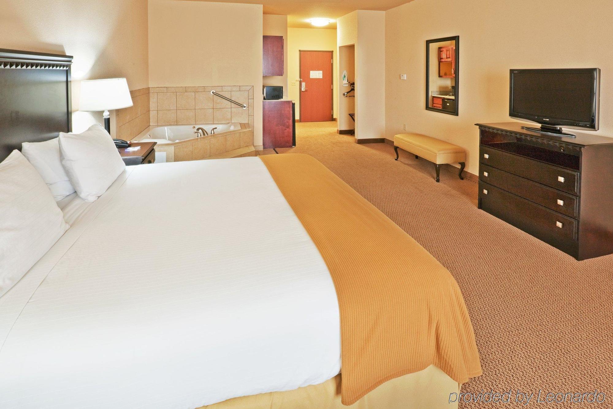 Holiday Inn Express Hotel And Suites Altus By Ihg Exterior foto